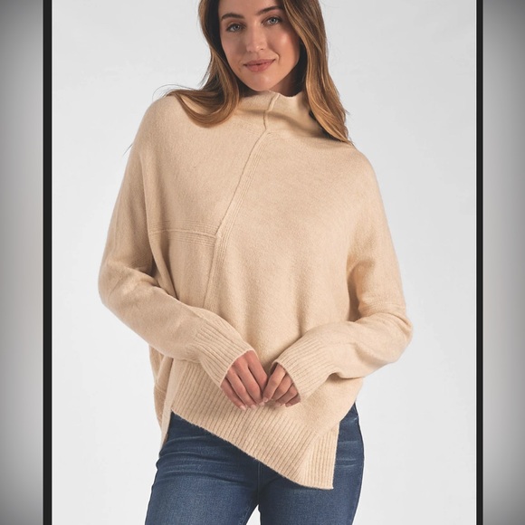 Asymmetrical Sweater - Picture 7 of 10